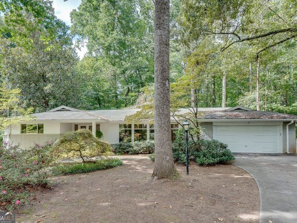 1800 Angelique Drive, Decatur, GA 30033
