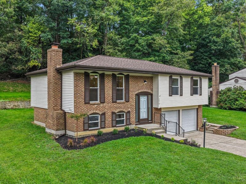 2618 Hunt Road, Reading, OH 45236 Photo 2
