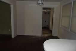 728 Melrose Drive photo 4