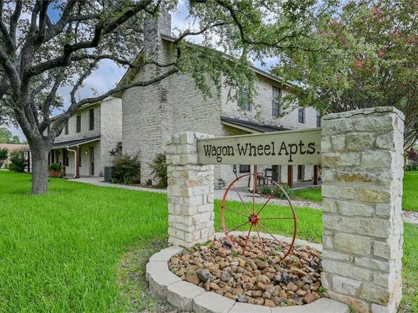 204 Northwest DR, Unit E, Round Rock, TX 78664