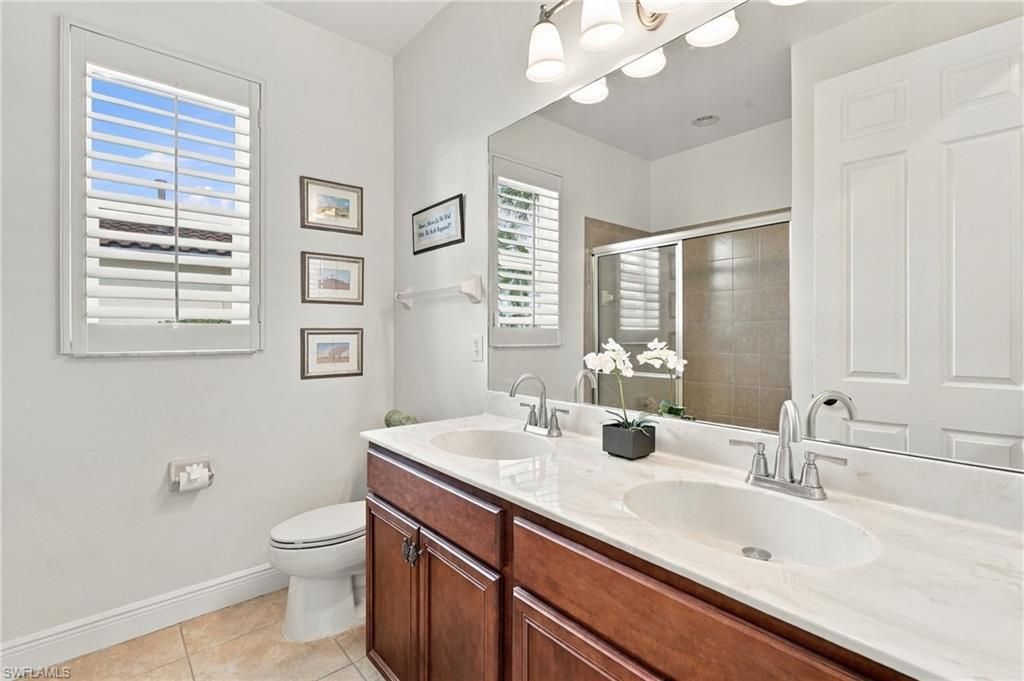 19615 Maddelena Cir, Estero, FL 33967 Photo