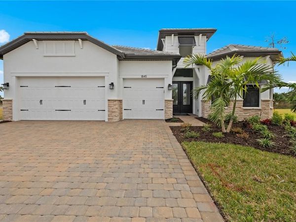 2004 Don Benito WAY , NAPLES, FL 34120