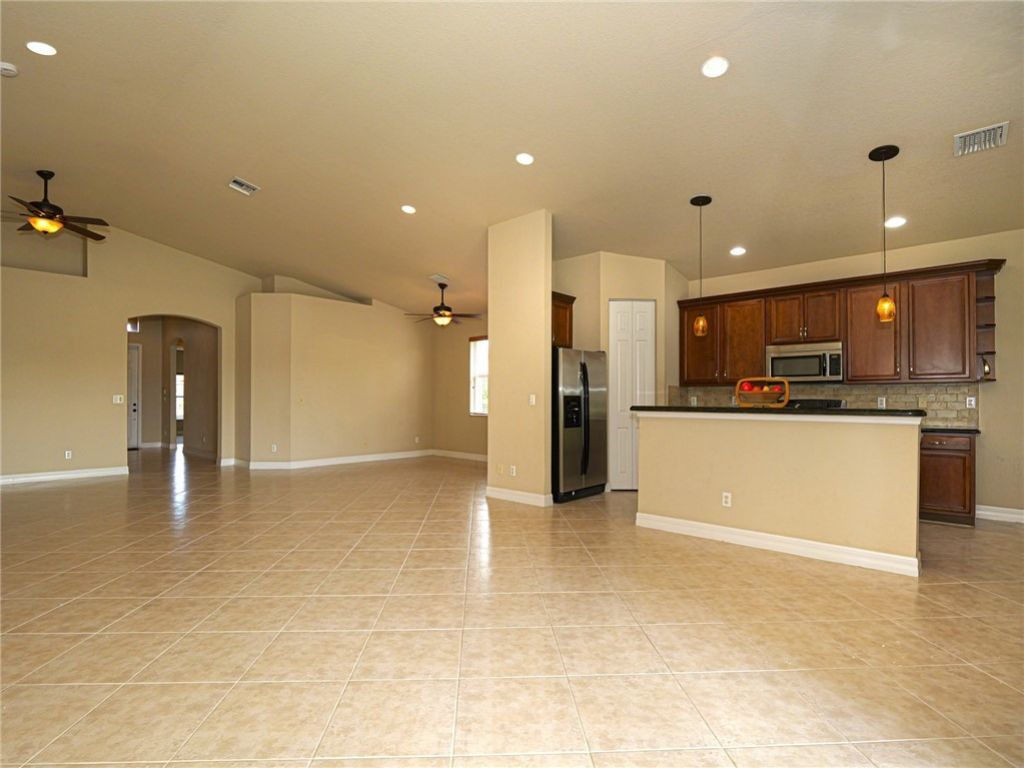 5560 57th Way , Vero Beach, FL 32967 Photo