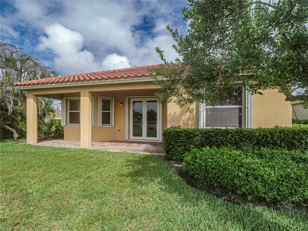 5560 57th Way , Vero Beach, FL 32967 Photo