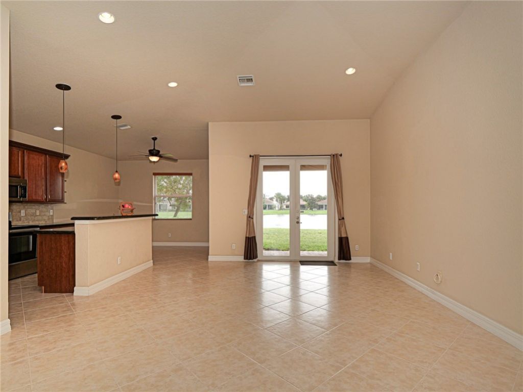 5560 57th Way , Vero Beach, FL 32967 Photo