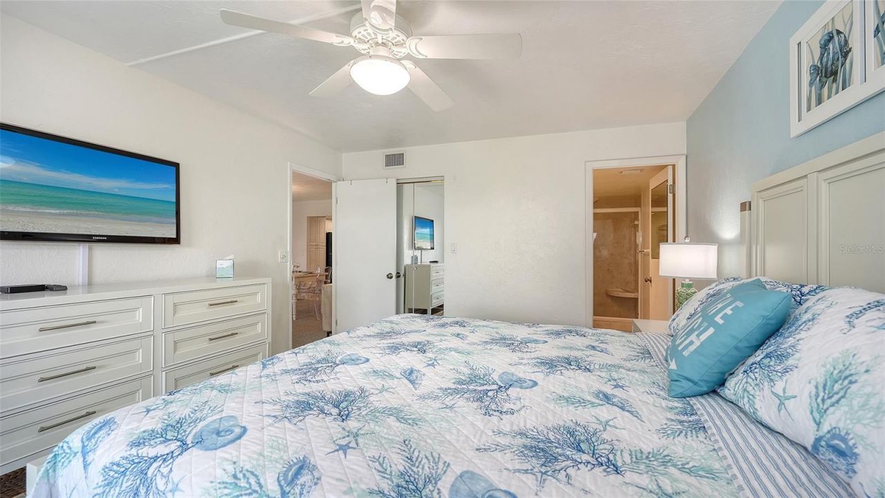 625 Beach Road, Unit 301, Sarasota, FL 34242 Photo