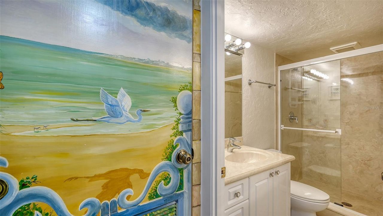 625 Beach Road, Unit 301, Sarasota, FL 34242 Photo