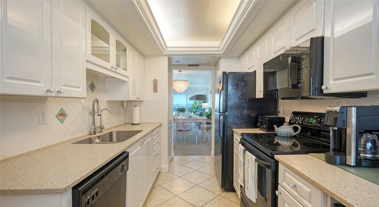 625 Beach Road, Unit 301, Sarasota, FL 34242 Photo