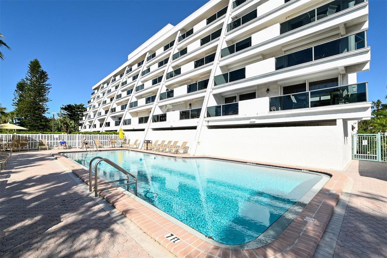 625 Beach Road, Unit 301, Sarasota, FL 34242 Photo