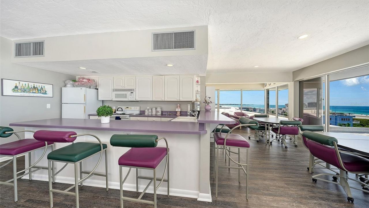 625 Beach Road, Unit 301, Sarasota, FL 34242 Photo