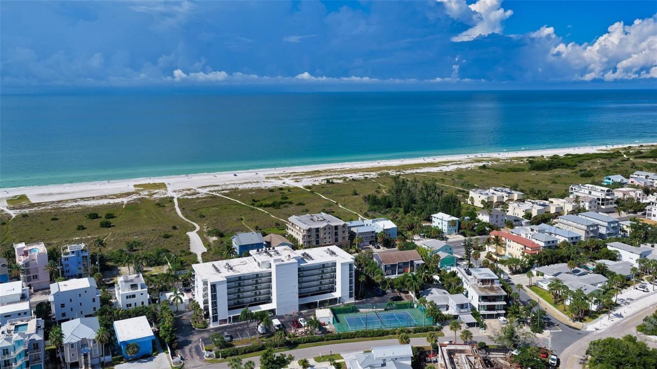 625 Beach Road, Unit 301, Sarasota, FL 34242 Photo