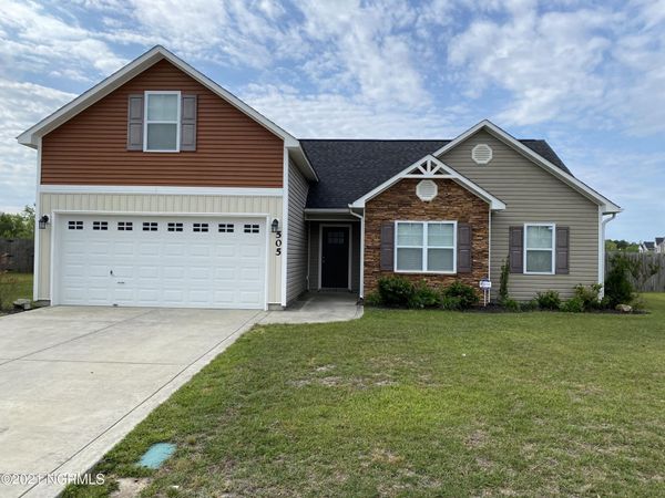 505 New Hanover Trail , Jacksonville, NC 28546