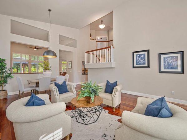 11705 Gold Parke Ln, Gold River, CA 95670
