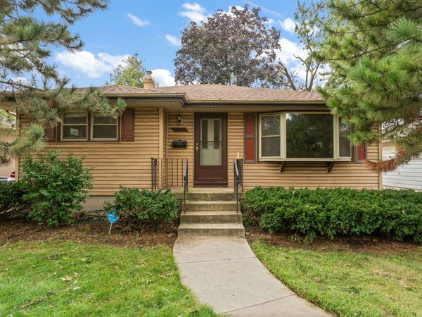 6826 Kentucky Avenue , Hammond, IN 46323