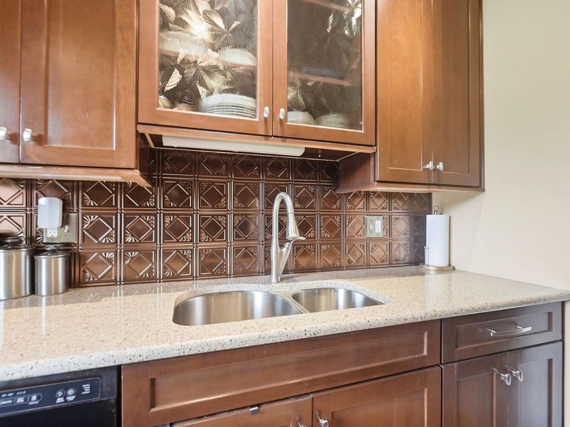 5653 Great Woods Boulevard , Columbus, OH 43231 Photo 10