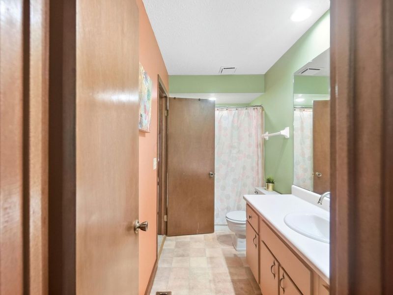 5653 Great Woods Boulevard , Columbus, OH 43231 Photo 29