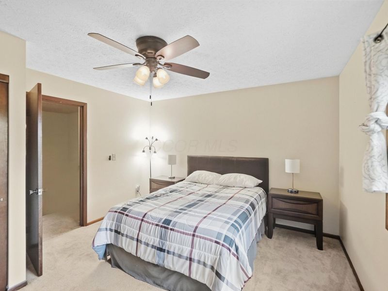 5653 Great Woods Boulevard , Columbus, OH 43231 Photo 32