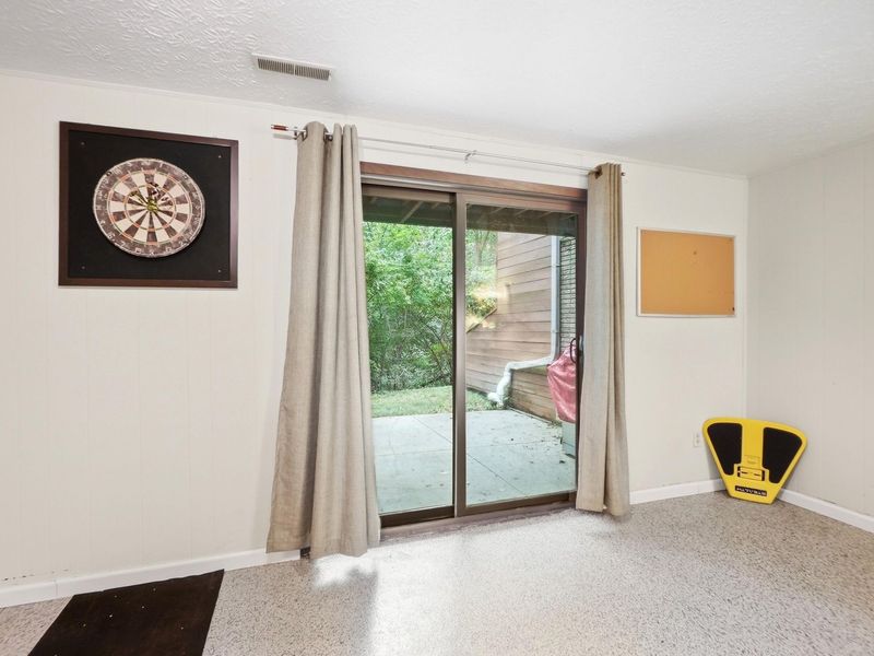5653 Great Woods Boulevard , Columbus, OH 43231 Photo 39