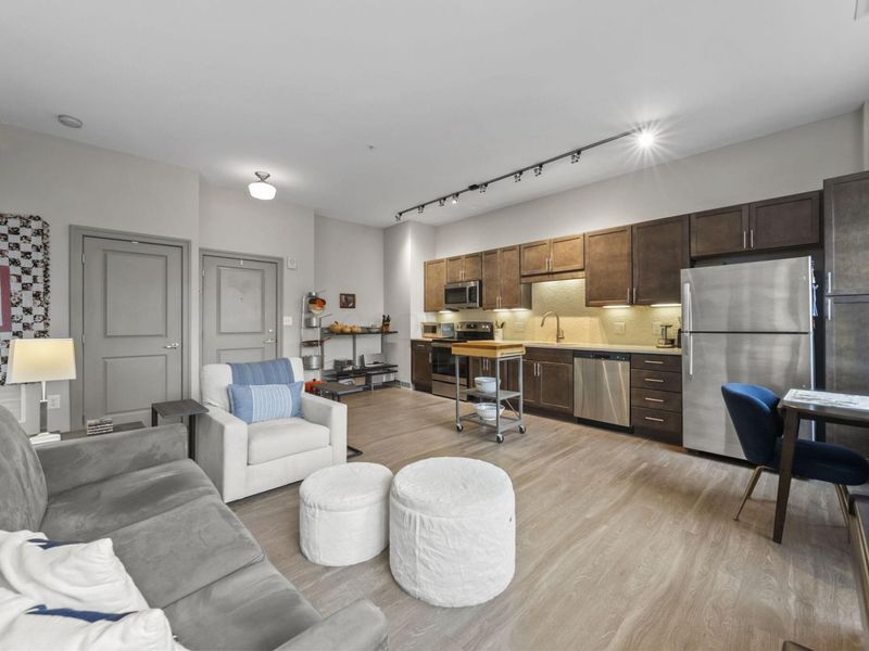 51 N High Street, Unit 604, Columbus, OH 43215 Photo 8