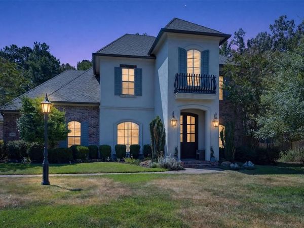 443 Oakwood Trace Court , Shreveport, LA 71106