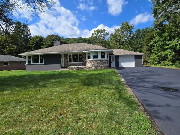 84 Greenwich Rd, Ware, MA 01082