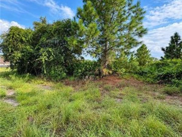 3703 40th ST SW, LEHIGH ACRES, FL 33976
