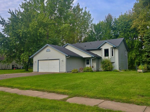 29550 Broadway Street , Lindstrom, MN 55045