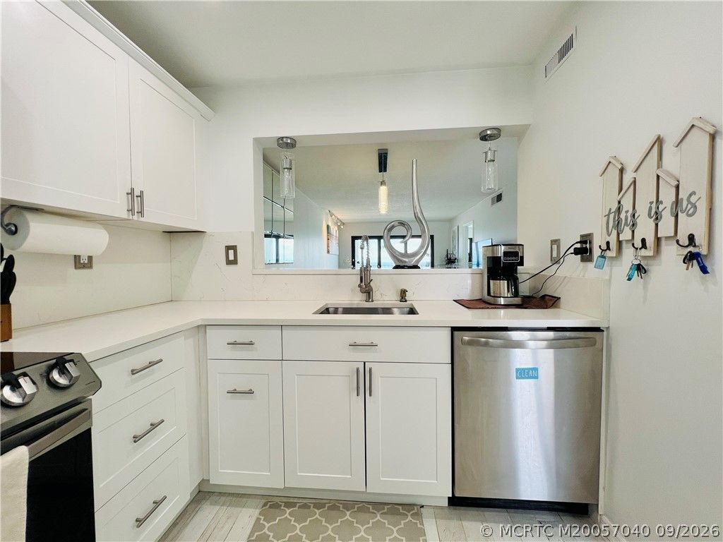 9400 S Ocean Drive , Unit 707, Jensen Beach, FL 34957 Photo