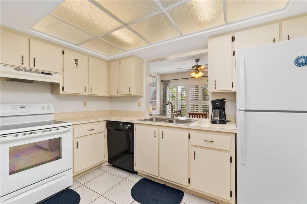 1180 Carlton Court, Unit 102A-unit, Fort Pierce, FL 34949 Photo