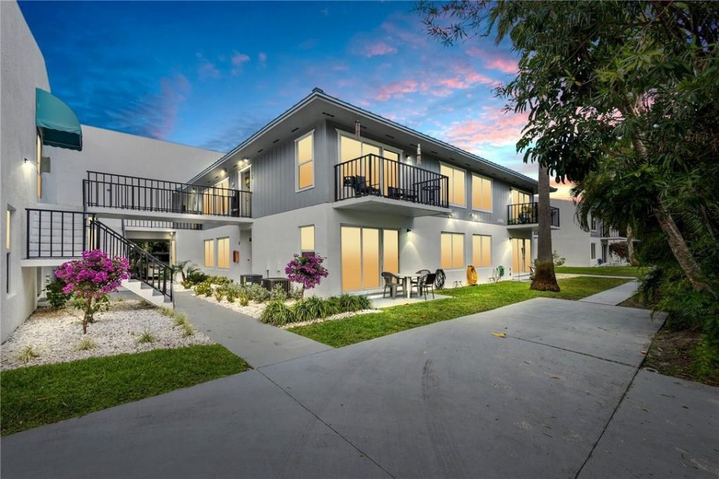 1180 Carlton Court, Unit 102A-unit, Fort Pierce, FL 34949 Photo