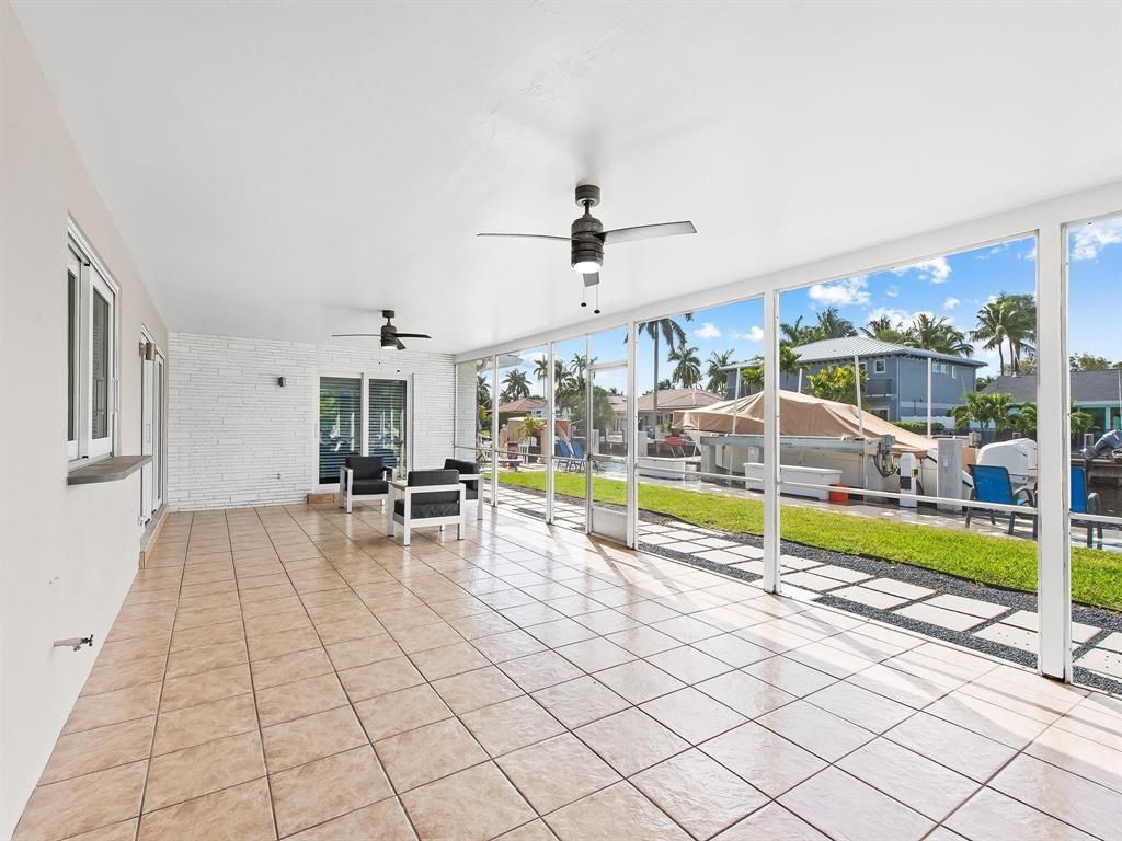 300 SE 10th Street, Pompano Beach, FL 33060 Photo