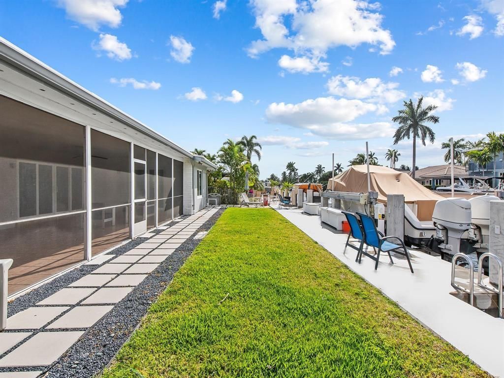 300 SE 10th Street, Pompano Beach, FL 33060 Photo