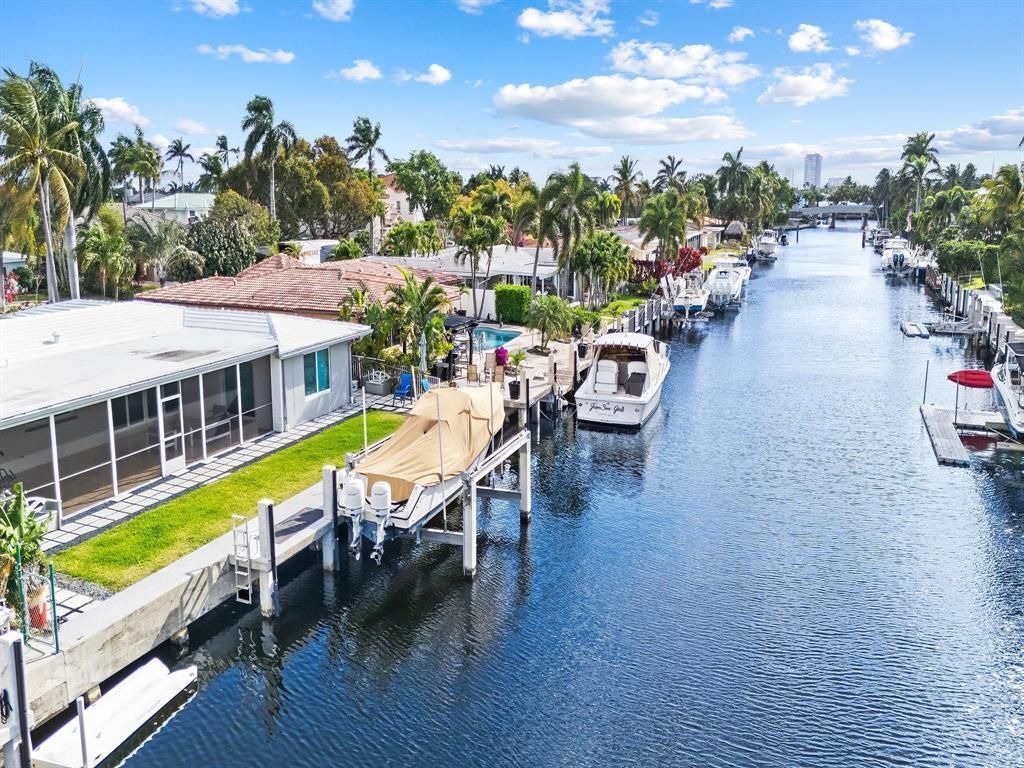 300 SE 10th Street, Pompano Beach, FL 33060 Photo