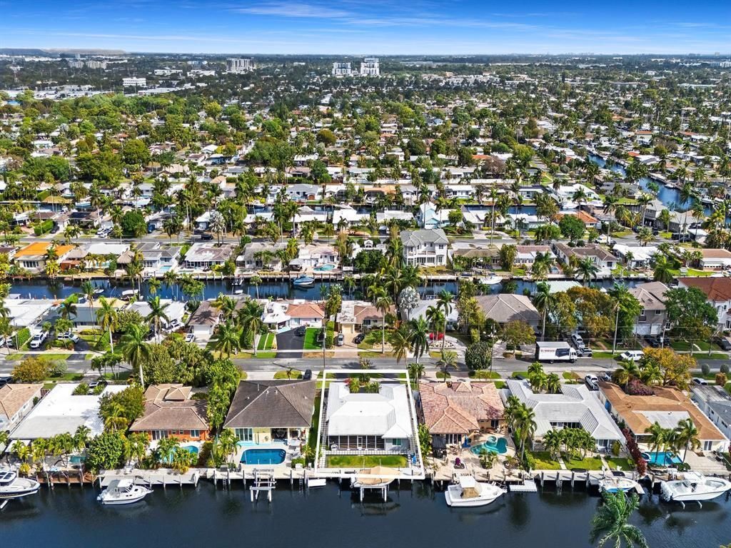 300 SE 10th Street, Pompano Beach, FL 33060 Photo