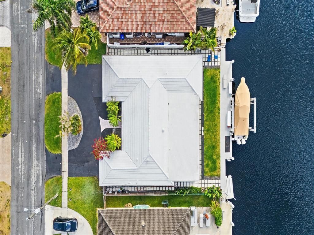 300 SE 10th Street, Pompano Beach, FL 33060 Photo