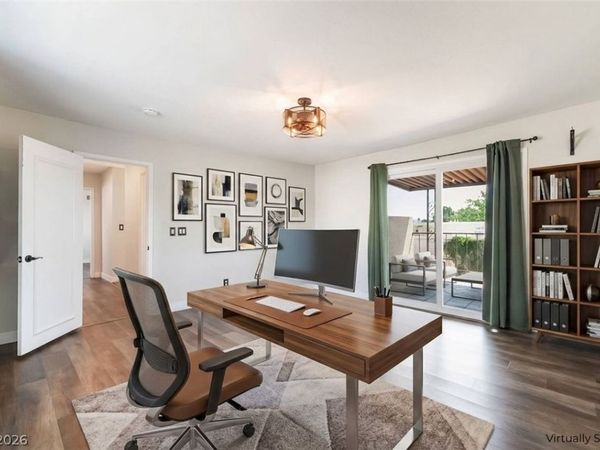3750 Pilgrim Street, Las Vegas, NV 89121