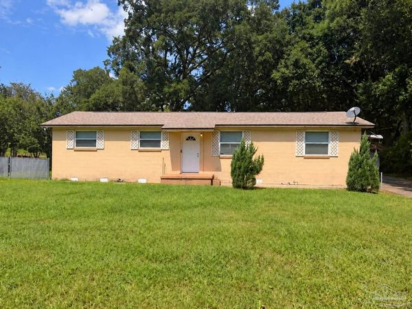 8021 Beaver Cir, Pensacola, FL 32534