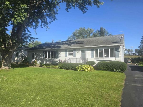 207 Waupun Street, Friesland, WI 53935