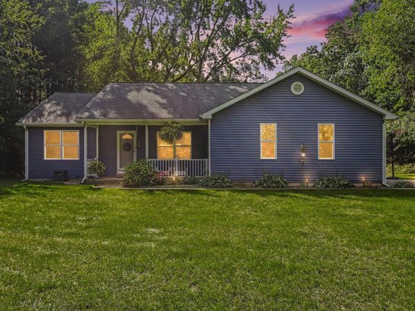 600 M 89, Plainwell, MI 49080