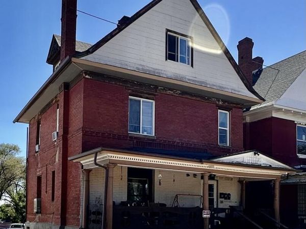 208 N Bradford Ave, Pueblo, CO 81003