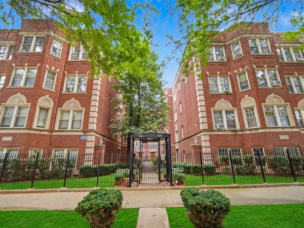 6135 N HOYNE Avenue , Unit 3, Chicago, IL 60659