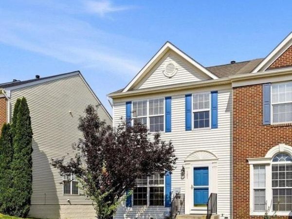 181 OXBOW DRIVE, STRASBURG, VA 22657
