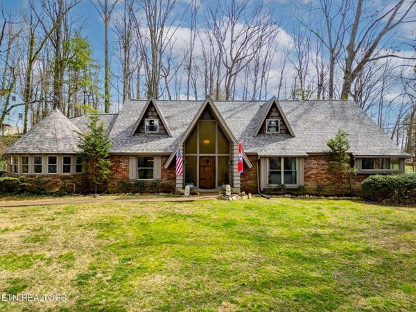 121 Wendover Circle, Oak Ridge, TN 37830
