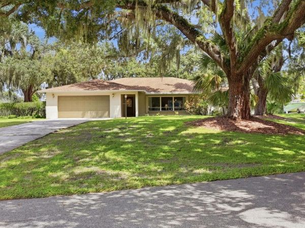 7963 N LEEWYNN DRIVE , SARASOTA, FL 34240