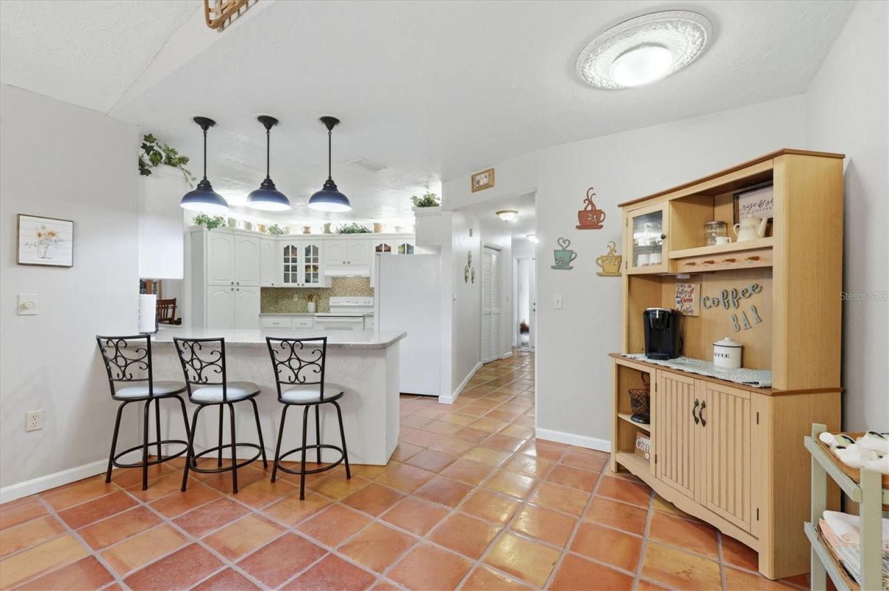 7963 N Leewynn Drive, Sarasota, FL 34240 Photo
