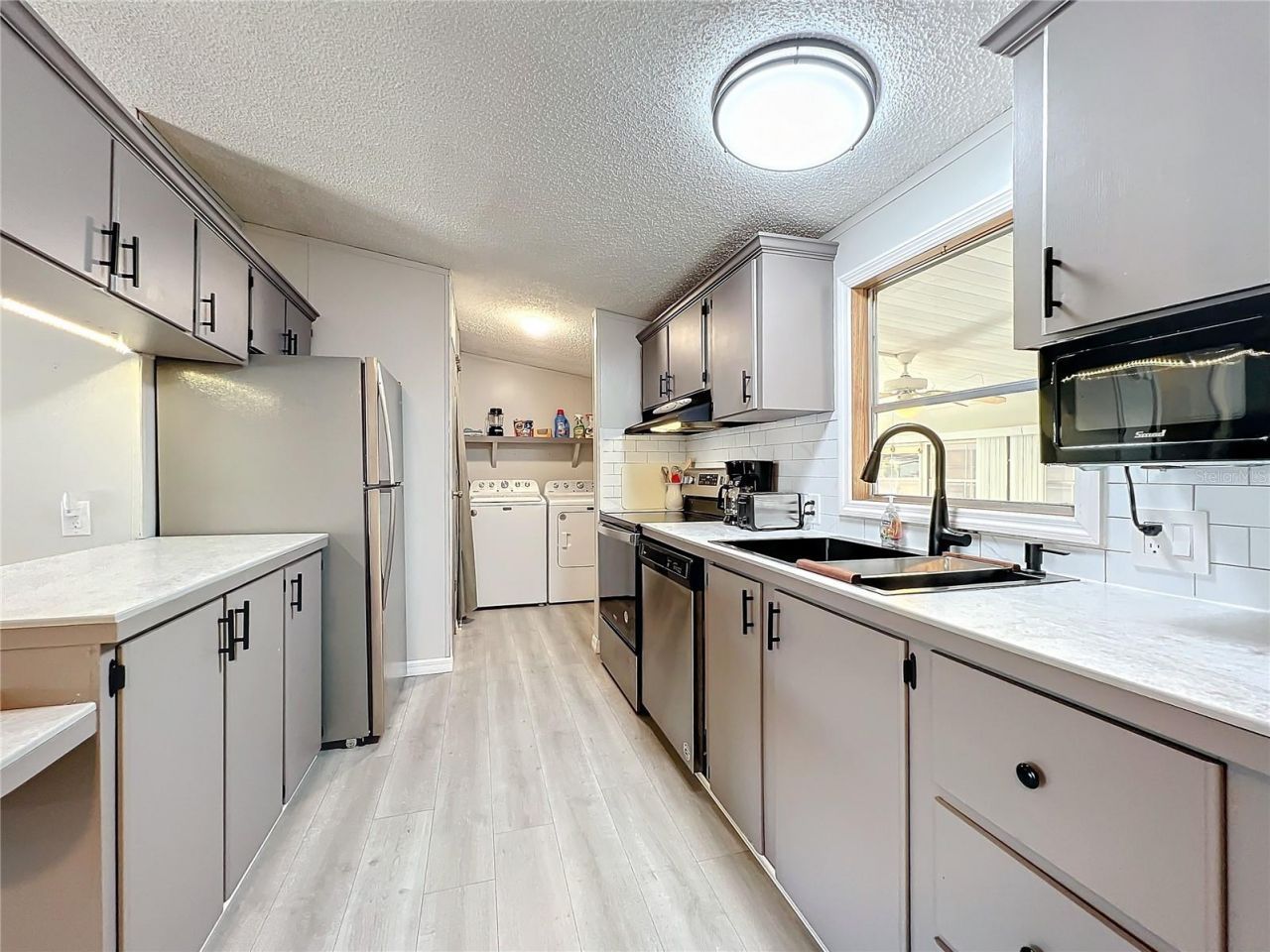 13426 Palm Drive , Astatula, FL 34705 Photo