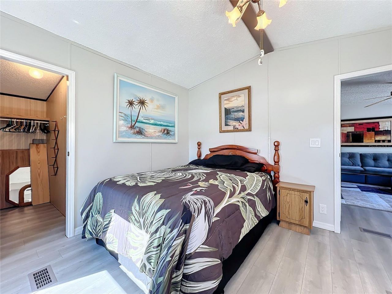 13426 Palm Drive , Astatula, FL 34705 Photo