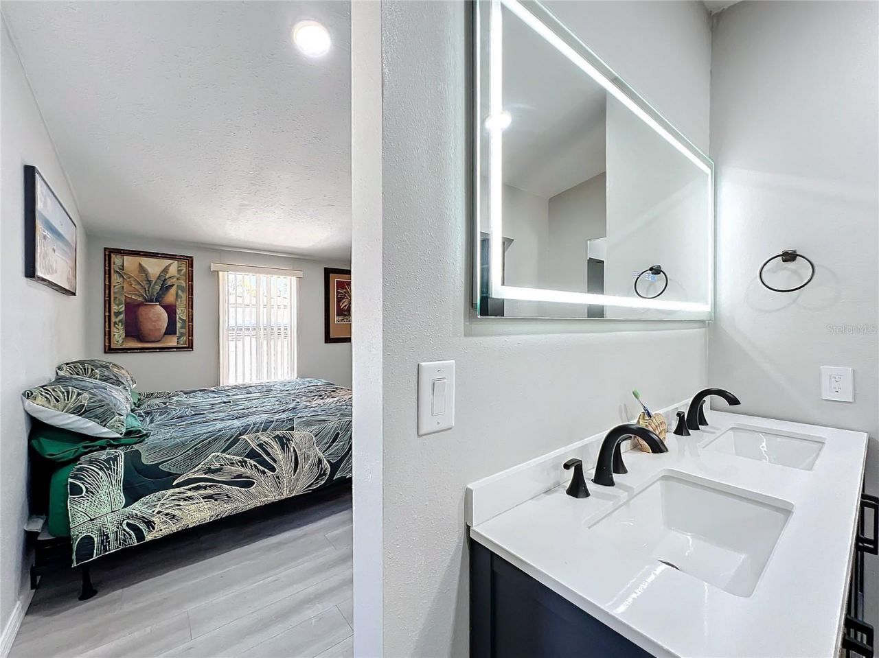 13426 Palm Drive , Astatula, FL 34705 Photo