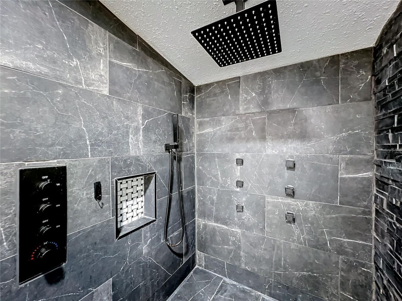 13426 Palm Drive , Astatula, FL 34705 Photo