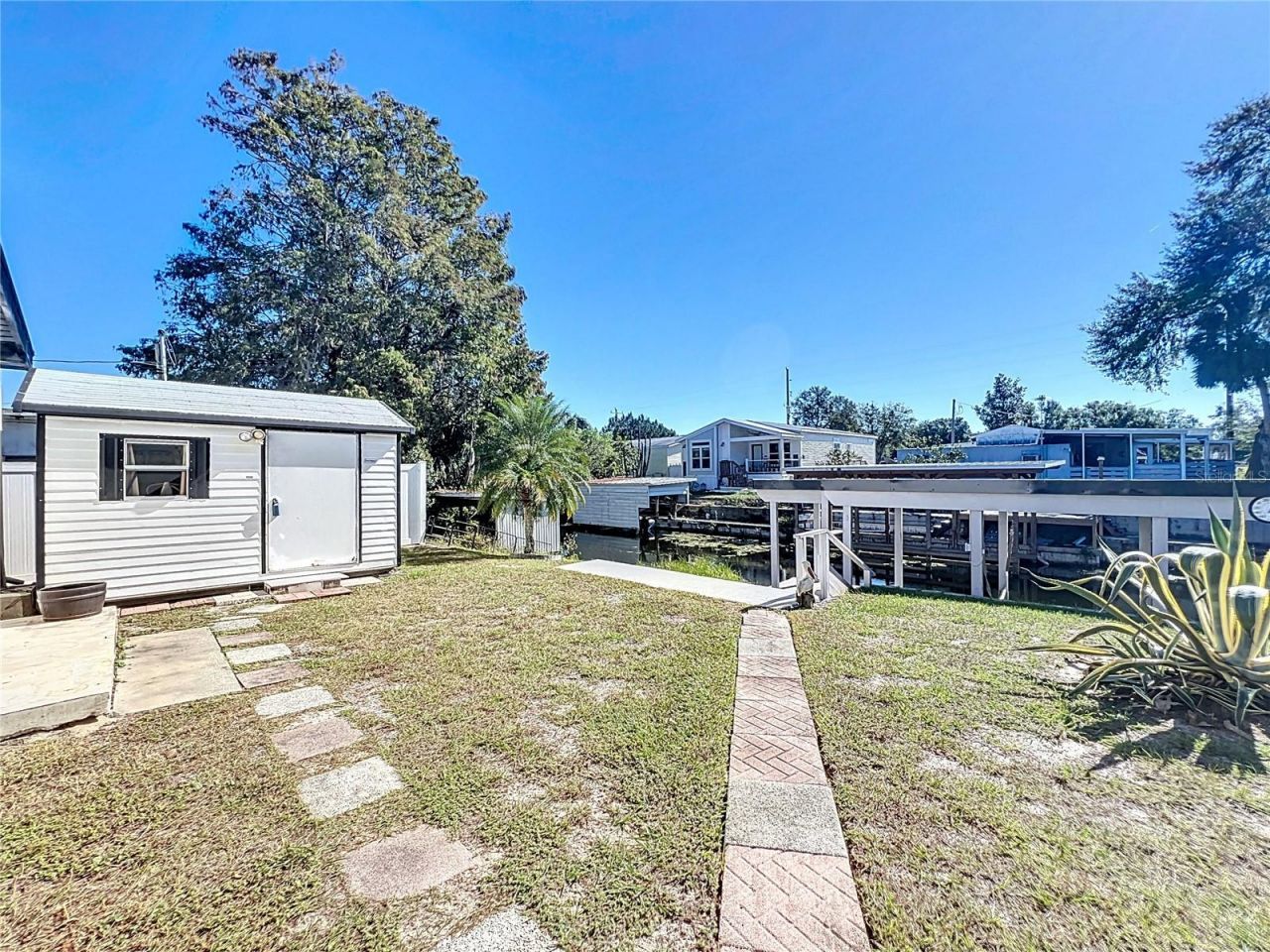 13426 Palm Drive , Astatula, FL 34705 Photo